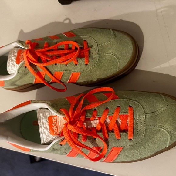Adidas Gazelle Bold Shoes. Size 10. Green with orange stripes - Picture 5 of 12